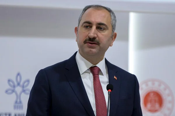 Bakan Gül: Engin Özkoç'un fezlekesi Meclis'e gelecek