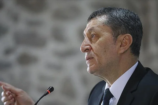 Bakan Ziya Selçuk: Etkinlik saati görüntülerini onaylamıyorum