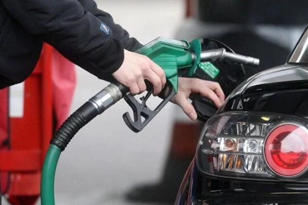 Benzine ve mazota indirim gelecek mi? Akaryakıt litre fiyatları