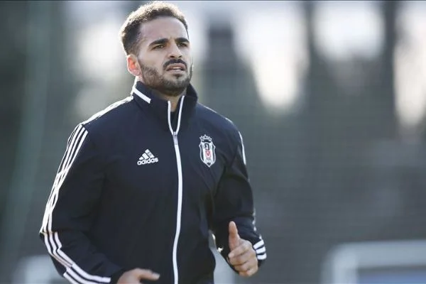 Beşiktaşlı Douglas sakatlığı nedeniyle sezonu kapattı