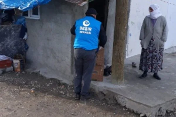 Beşir Derneği gıda desteğine durmaksızın devam ediyor