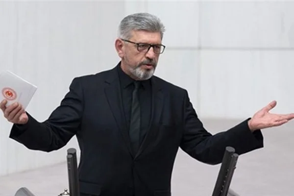 Cihangir İslam, Saadet Partisi'nden neden istifa ettiğini açıkladı