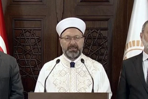 Cuma namazı iptal mi edildi? Diyanet İşleri Başkanı'ndan son dakika açıklaması
