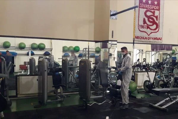 Demir Grup Sivassporlu futbolcular izinli