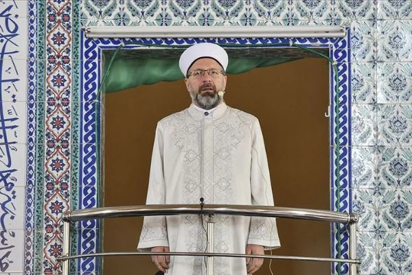 Diyanet İşleri Başkanı Erbaş'tan 'temizlik ve yeni tip koronavirüs' konulu hutbe