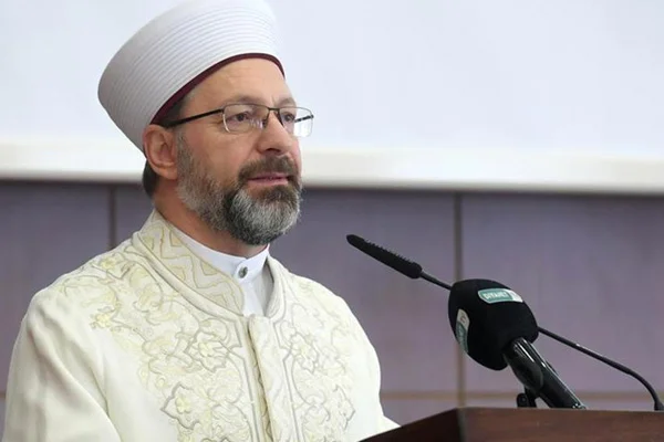 Diyanet İşleri Başkanı Erbaş'tan virüs açıklaması: Kur'an kursları tatil edildi
