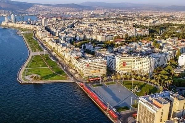 Ege'nin incisi İzmir'de kısa bir tur