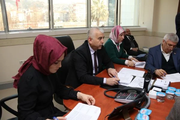Encümen'de kiralama ihaleleri yapıldı