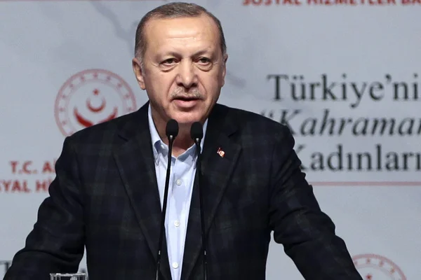 Erdoğan'dan Yunanistan'a çağrı: Kapıları aç, diğer Avrupa ülkelerine gitsinler