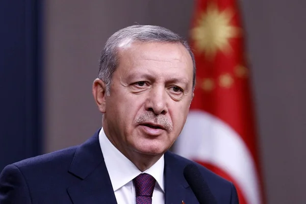 Erdoğan, İtalya Başbakanı ile koronavirüsü görüştü