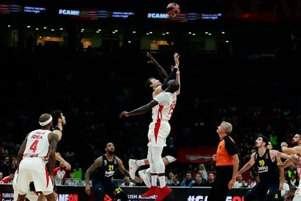 Fenerbahçe Beko, Avrupa'daki 536. maçında Kızılyıldız mts'yi ağırlayacak