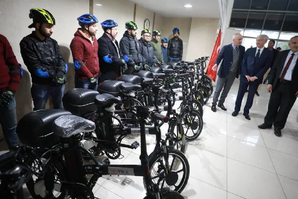 Filistin'e elektrikli bisiklet desteği