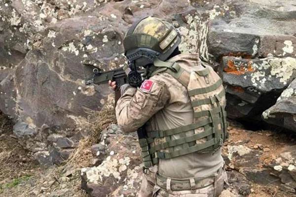 Fırat Kalkanı bölgesinde 2 YPG'li öldürüldü