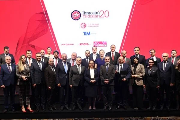 'İhracatın Yıldızları' ödüllerini aldı