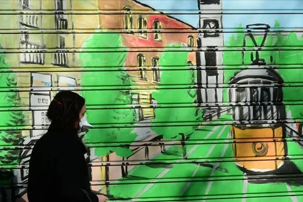 İtalya'da 756 kişi daha hayatını kaybetti