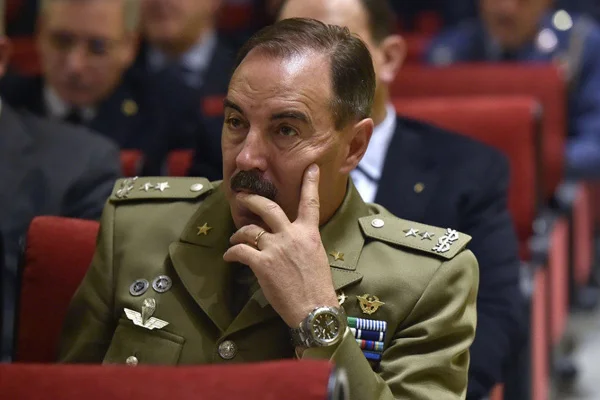 İtalya Kara Kuvvetleri Komutanı General da koronavirüse yakalandı
