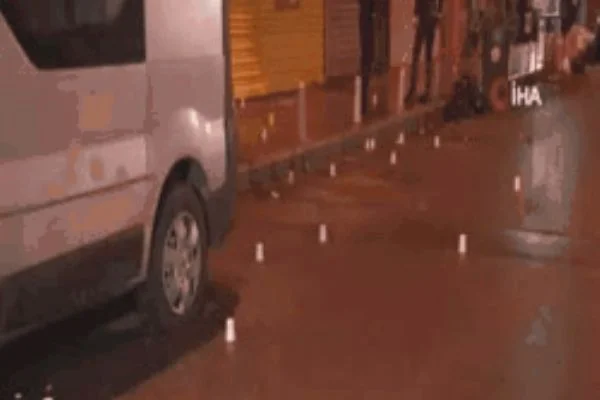 Kâğıthane'de bir iş yerine silahlı saldırı: 3 kişi yaralandı