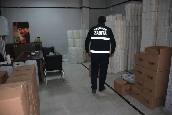 Keçiören Zabıtası 3 ton kaçak dezenfektan ele geçirdi
