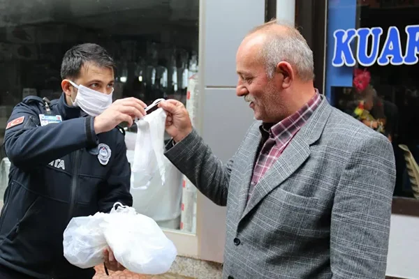 Kenevirden maske üretildi