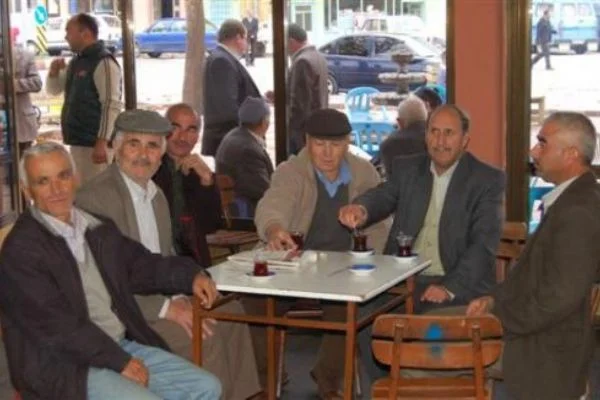 Kıraathaneler kahvehaneler kapatıldı mı? Genelge yayımlandı!