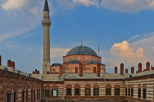 KKTC'de cuma namazı iptal mi edildi? KKTC'den cuma namazı kararı