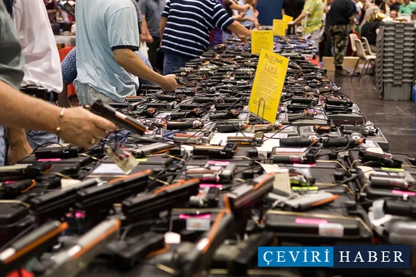 Koronavirüs paniği büyürken, bireysel silahlanma artıyor: 'Tıpkı tuvalet kağıdı gibi'
