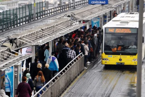 Metrobüs marmaray ve otobüste koronavirüsten nasıl korunulur?
