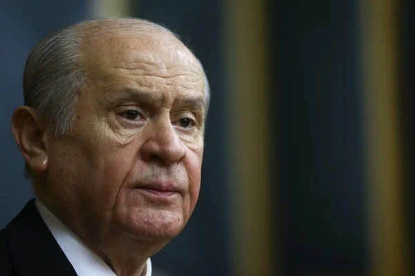 MHP lideri Bahçeli, 5 maaşını bağışladı