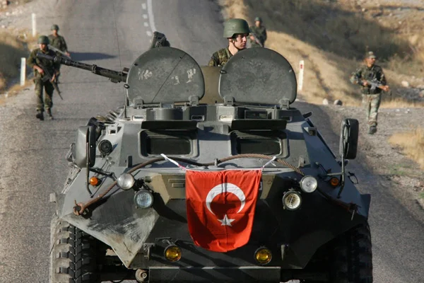 MSB: Bahar Kalkanı Harekatı'nda 2 asker şehit
