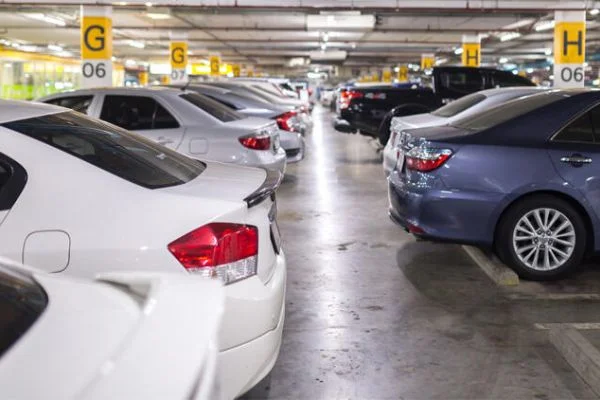 Otopark yönetmeliği 3 ay ertelendi