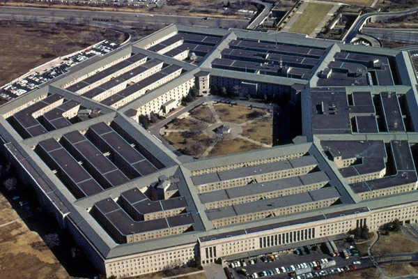 Pentagon, tüm personel sevkiyatlarını askıya aldı