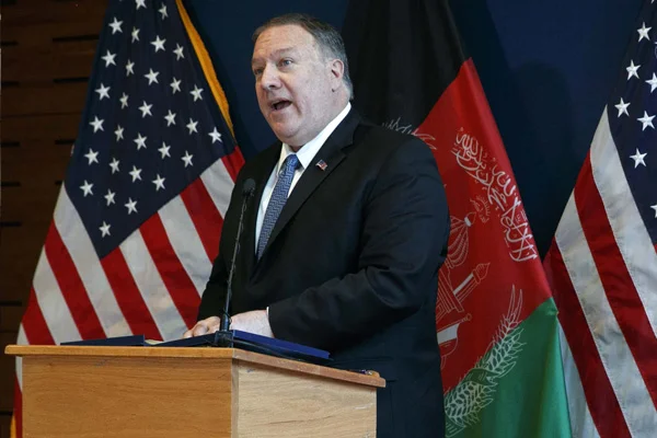 Pompeo koronavirüse rağmen Afganistan'da