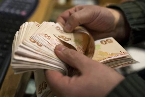 SSK'lı eşten ve Bağkur'lu annne babadan emekli maaşı alınır mı?