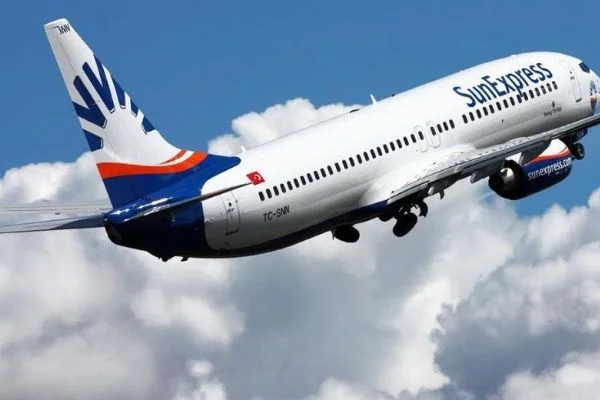 SunExpress'ten sefer iptallerine yönelik bildiri