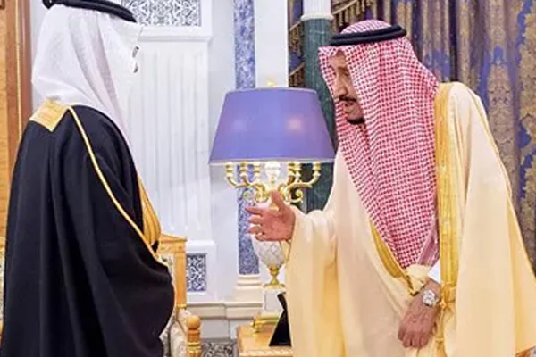 Suudi Arabistan'dan 'Kral yaşıyor' fotoğrafları
