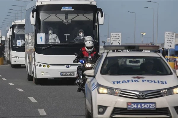 Türk vatandaşları Türkiye'ye getirilmeye başlandı