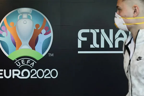 UEFA, EURO 2020'yi erteledi