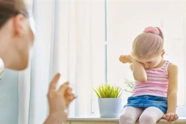 Uzmanlar, çocukların psikolojisi için ebeveynleri uyardı