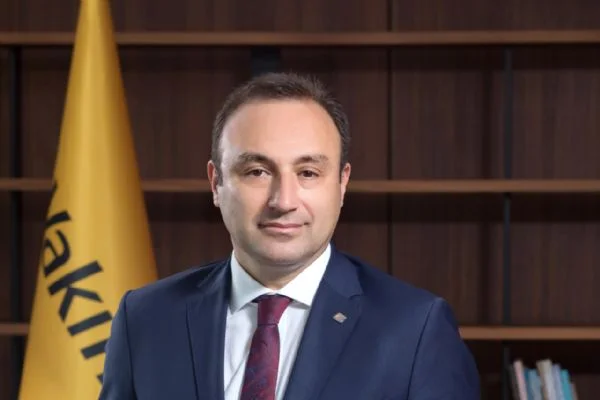 VakıfBank'tan vergiye özel kart