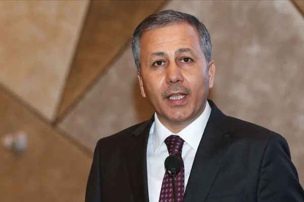 Vali Yerlikaya'dan İstanbullulara çağrı: 48 saat hiç çıkma