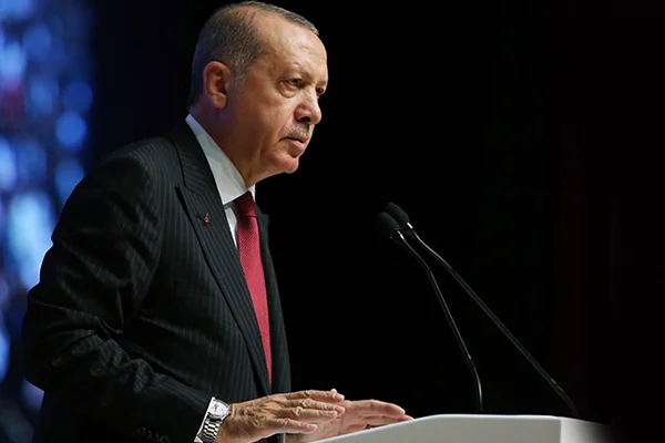"Virüs salgınını önceden Erdoğan'a kim fısıldadı?"