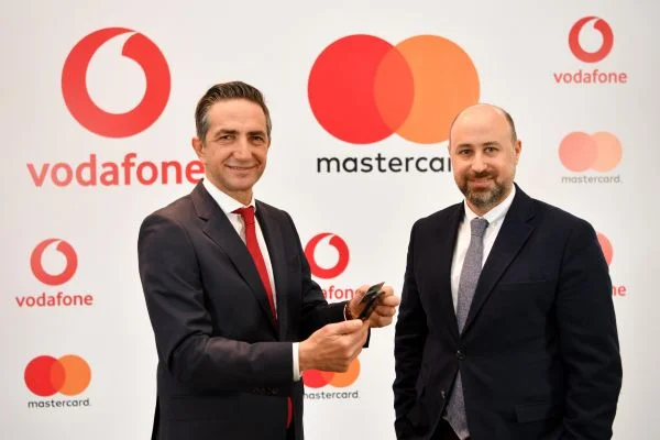Vodafone ve Masterpass'tan 'temassız kartla yükleme' kolaylığı