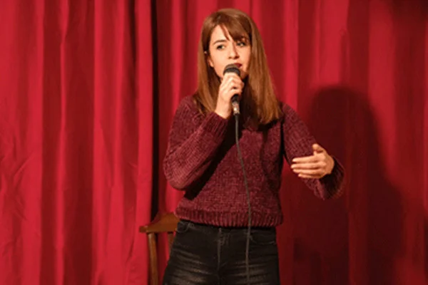 Yaptığı stand-up gösterisiyle tepki çeken komedyen Alevilerden özür diledi