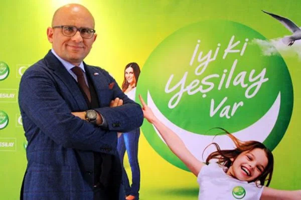 Yeşilay'dan sigara ve nargile içenlere koronavirüs uyarısı