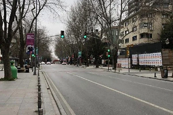 18-20 yaş aralığındaki gençlerin sokağa çıkma yasağıyla ilgili istisnalar açıklandı