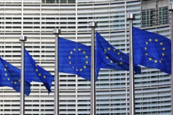 AB 1 trilyon euroluk acil durum bütçesinde anlaştı