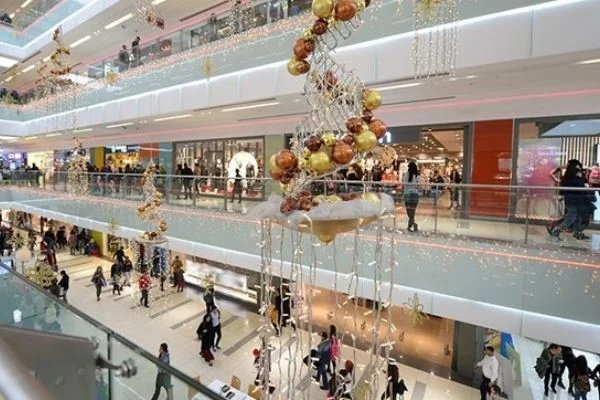 Açıklama geldi! AVM'ler açılacak mı?