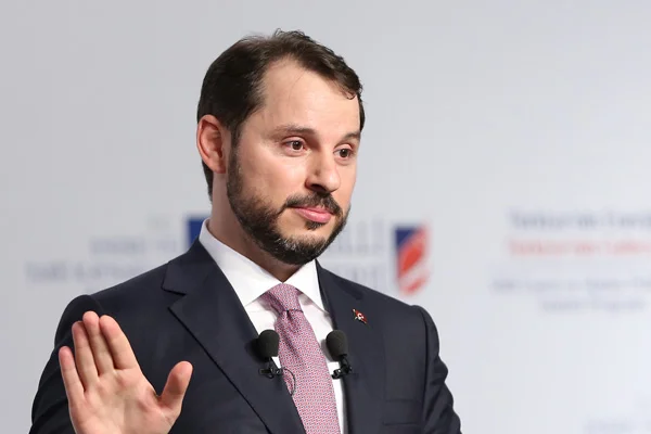 Bakan Albayrak açıkladı: Ücretsiz izne çıkarılanlara 3 ay maaş desteği