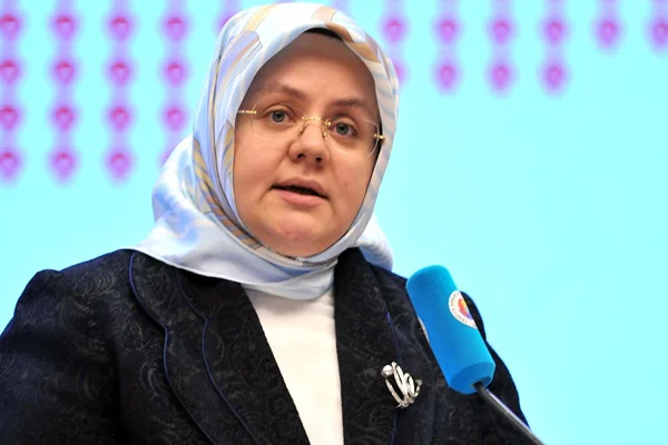 Bakan Selçuk açıkladı: Koronavirüs hastalarında kullanılan ilaç geri ödeme listesinde