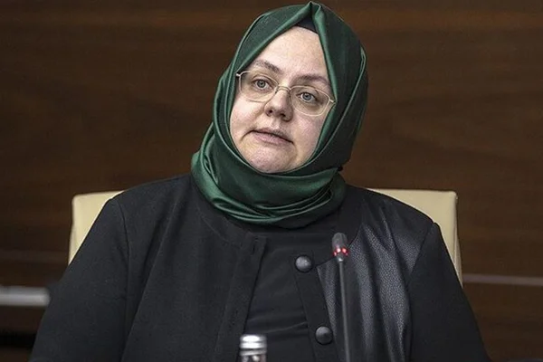 Bakan Selçuk: Sosyal yardımlarda kadınlara ödenen miktarlarda artışa gittik